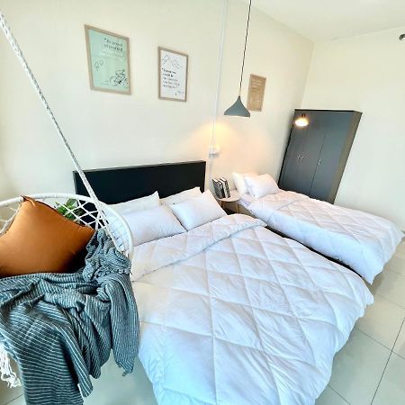 A 1-4 Pax Cozy Studio Tv Box Pool 100Mps Wifi 3 Bed Trefoil Setia Alam Bagian luar foto