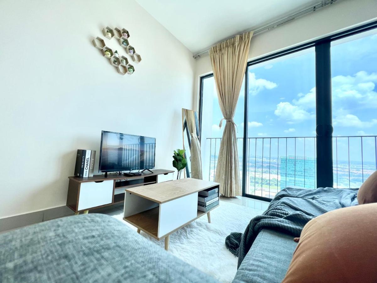A 1-4 Pax Cozy Studio Tv Box Pool 100Mps Wifi 3 Bed Trefoil Setia Alam Bagian luar foto