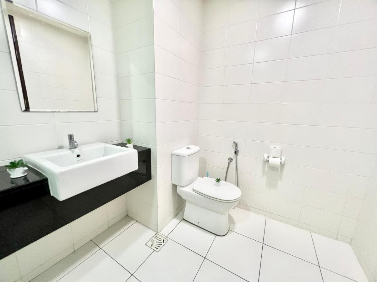 A 1-4 Pax Cozy Studio Tv Box Pool 100Mps Wifi 3 Bed Trefoil Setia Alam Bagian luar foto
